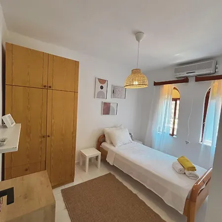 Kaya Kalamar Kalkan