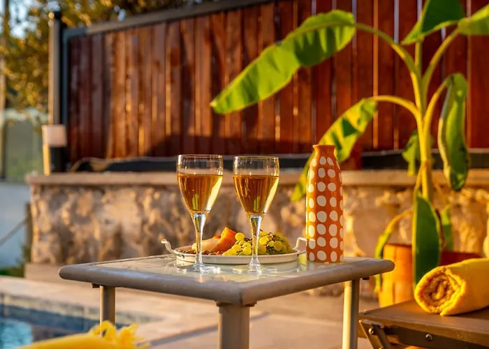Kaya Kalamar * Kalkan
