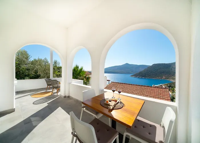 Kaya Kalamar Kalkan
