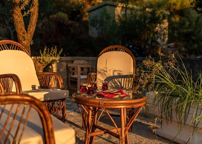 Kaya Kalamar * Kalkan